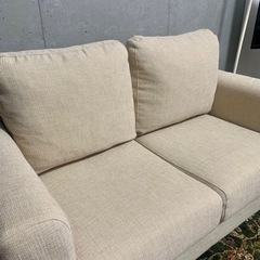 【引渡し確定済み】2人掛けサイズ　布製ソファーの画像