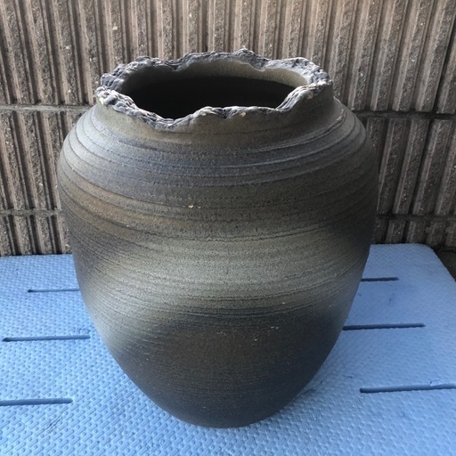 大きな壺