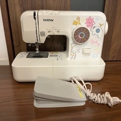 ブラザー家庭用ミシン(足踏みコントローラ付)