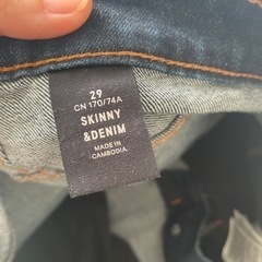 デニムスキニーパンツの画像