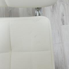 チェア 白の画像