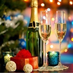 明日9日(金)19:00〜X’masパーティー🎄