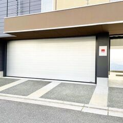 🚗 安佐南区山本新町３丁目　重量シャッター駐車場　月極駐車場　駐車２台可 - 不動産