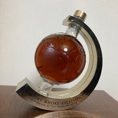 サントリー ウイスキー エクセレンス 地球儀の形
