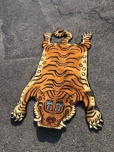 チベタンタイガーラグマット