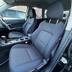 レガシイツーリングワゴン　ナビ　スマートキー　ETC　パドルシフト　4WD　令和6年7月まで車検あり　調子良し！オートローン可！全国名義変更、陸送可！試乗、現車確認大歓迎☆の画像