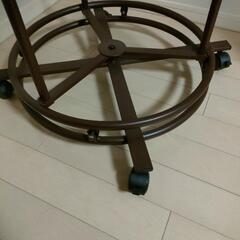 ハンガーラックの画像