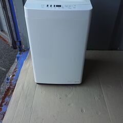 全自動洗濯機の中古品。