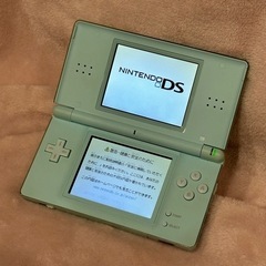 Nintendo DS lite 本体+ソフト(5種)SETの画像