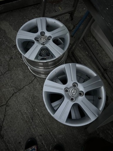 デミオ純正ホイール