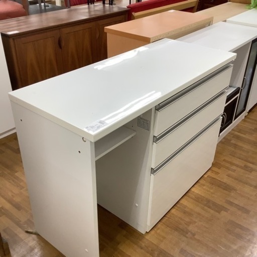 ニトリ キッチンカウンター 3段引き出し下部収納スペース ホワイト 332