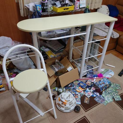 コーナーテーブル、チェアのセット