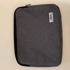 ノートパソコン用カバン　2つ　(状態いい)の画像