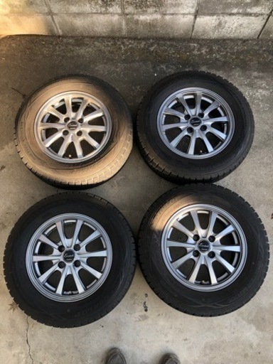 予定者確定　185/70-14 アルミ付きスタッドレス 美品 日産ノート他