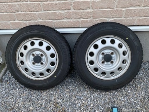 ブリザック　スタッドレスタイヤ　ダイハツ純正スチールホイール