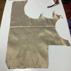 金蘭生地　端切れ　木目込み　押絵　金色　ゴールド　波