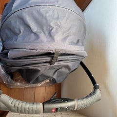 リコール交換済フレーム新品ピジョンランフィRB1Z RA8ベビーカー紺色の画像