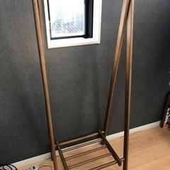 木製ハンガーラック