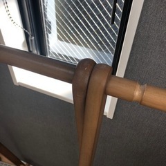 木製ハンガーラックの画像