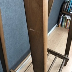 木製ハンガーラックの画像
