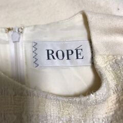 【お取引中】ロペ★ツィード　ホワイトワンピース　　今期で処分予定ですの画像