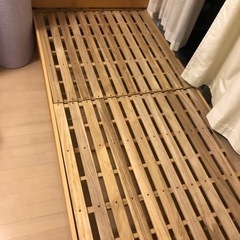 ベッドの枠の画像