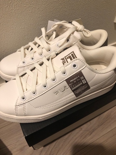 FILA PROJECT7 スニーカー
