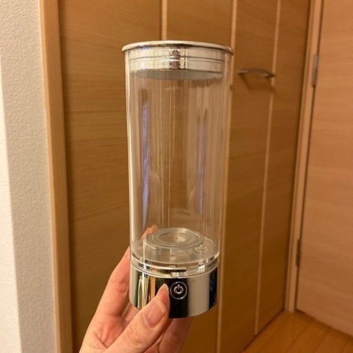 水素水生成機。備品全てついてます。定価35,000円