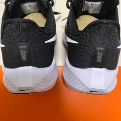 美品ナイキ　エアズームペガサス39 4E レディースの画像