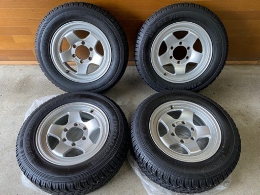 200系/100系ハイエース レジアスエース等に ジオランダーA/T 215/65R16 カップ フルピン 程度良好