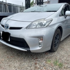 プリウス　H24車　シルバー