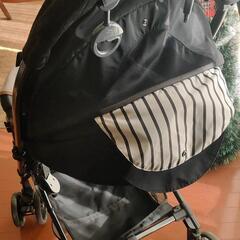 【お値下げ】combi ベビーカーの画像