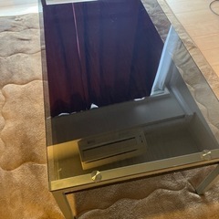ガラスローテーブルお譲りします