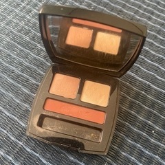 CHANELアイシャドウピンク系？