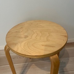 IKEA FROSTA スタッキング椅子