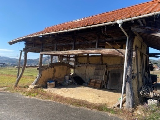 【使ってくれる人募集】倉庫、納屋、農機具小屋、畑