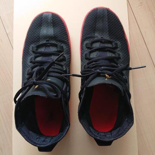 NIKE ナイキ 27cm エアージョーダン スニーカー 黒赤カラー 中古