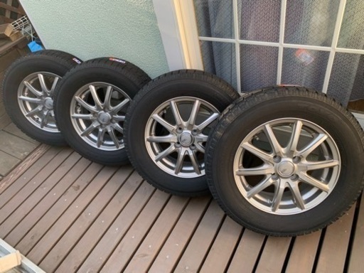 スタッドレスタイヤ185/70R14 Ｅ12ノート