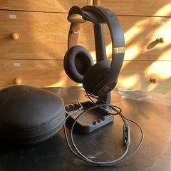 beats studio3 wireless スタンド付きの画像