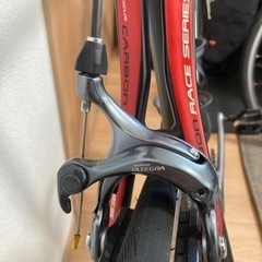 FOCUS izalco ロードバイクの画像