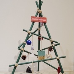 北欧風　自作り木のクリスマスツリー