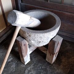 お正月　餅つき用　臼と杵