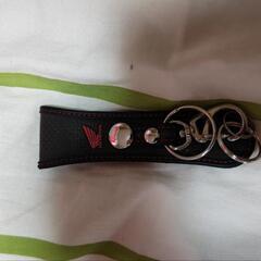 新品 キーホルダー １２００円