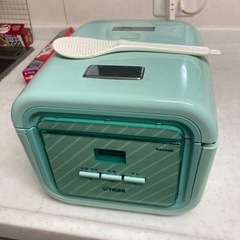 【4点、12/10午後に締め切ります！】炊飯器、敷布団、掛け布団...