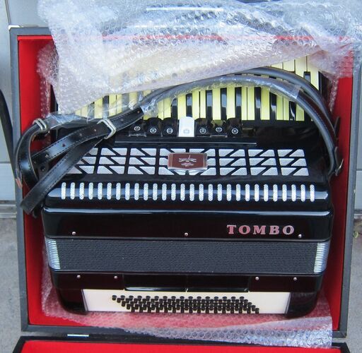 （J-171)　トンボ（TOMBO）アコーディオン（未使用）*引取り限定(加古川市　鶴林寺前）