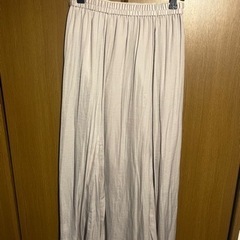 GU スカート ベージュ の画像