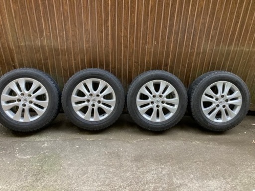 スタッドレスタイヤ205/60R16