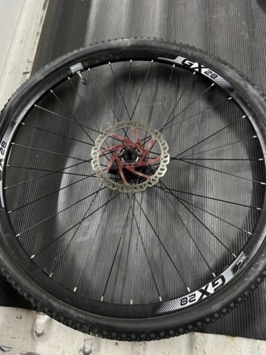 美品　早い人優先　スポーツバイク用タイヤ