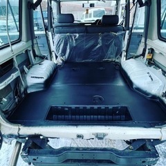 お車のフロアの腐食修理🛠ジムニー‼️ランクル‼️ハイエース等車種問わずフロアの腐食修理致します‼️ - 札幌市