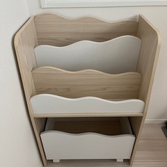 ニトリ　本棚　新品　未使用　組み立てのみ